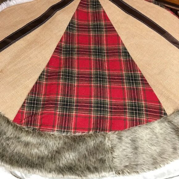 Valery Madelyn 48" Red/Black Tartan Linen Blend Bronze Christmas Tree Skirt - Picture 3 of 14